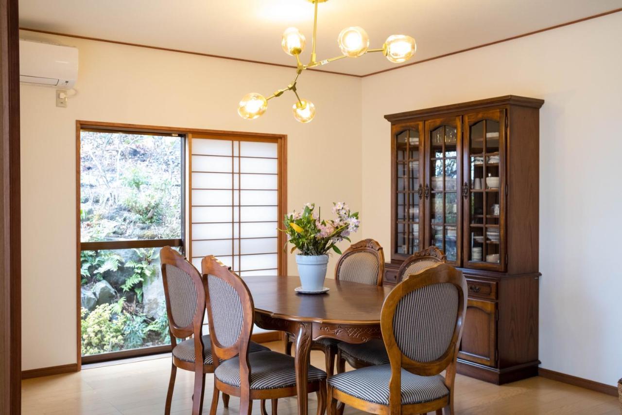 伊豆高原 温泉付別荘 Isana Mountain Villa Futo Exterior foto