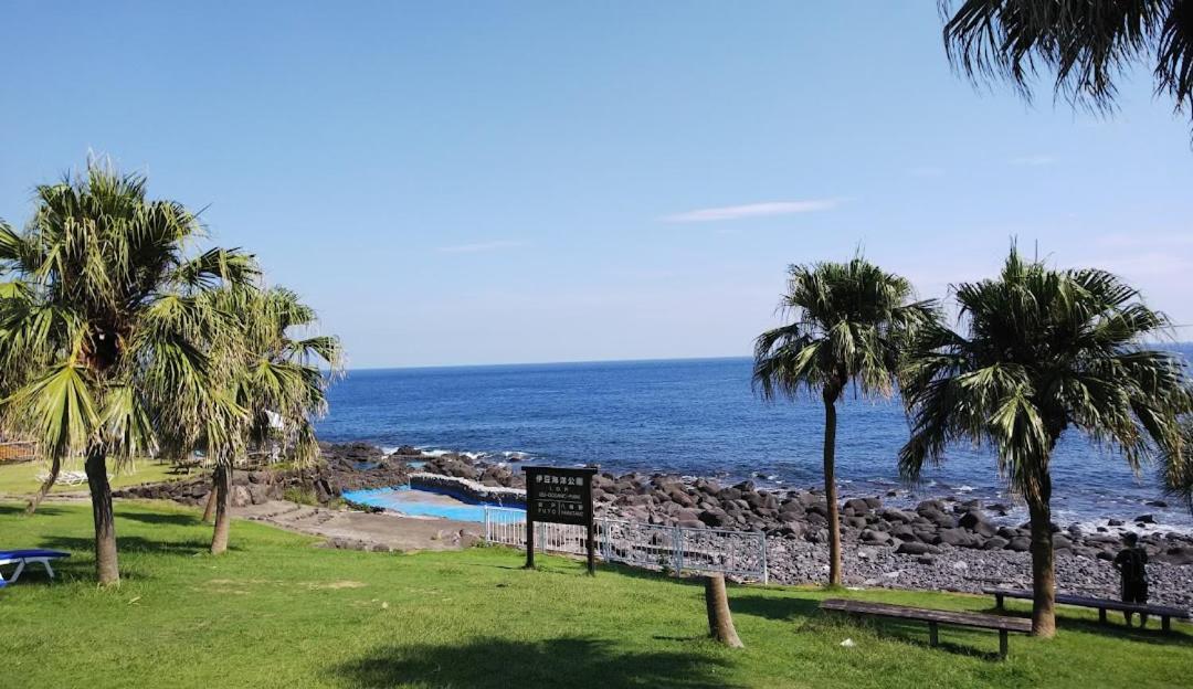 伊豆高原 温泉付別荘 Isana Mountain Villa Futo Exterior foto